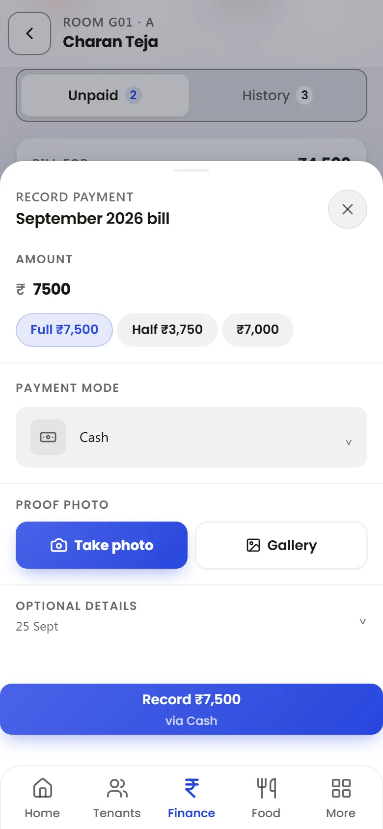 Bedwise Record payment sheet: the month's bill, the amount with Full and Half choices, and Cash as the mode